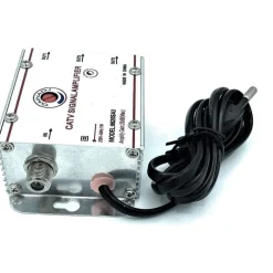 AMPLIFICATORE SEGNALE TV SDOPPIATORE ANTENNA 3 USCITE DIGITALE TERRESTRE