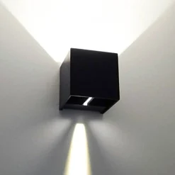 APPLIQUE CUBO LED IMPERMEABILE DA ESTERNO DA PARETE IN ALLUMINIO DA 10W 1200 LMN