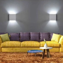 APPLIQUE DA PARETE IN GESSO A CUBO UP E DOWN VERNICIABILE LAMPADA G9 MODERNO GS-E15