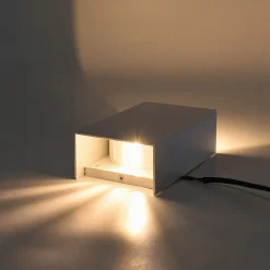 APPLIQUE LED ESTERNO RETTANGOLARE 10W DOPPIA EMISSIONE DI LUCE 3000K 4000K 640-B