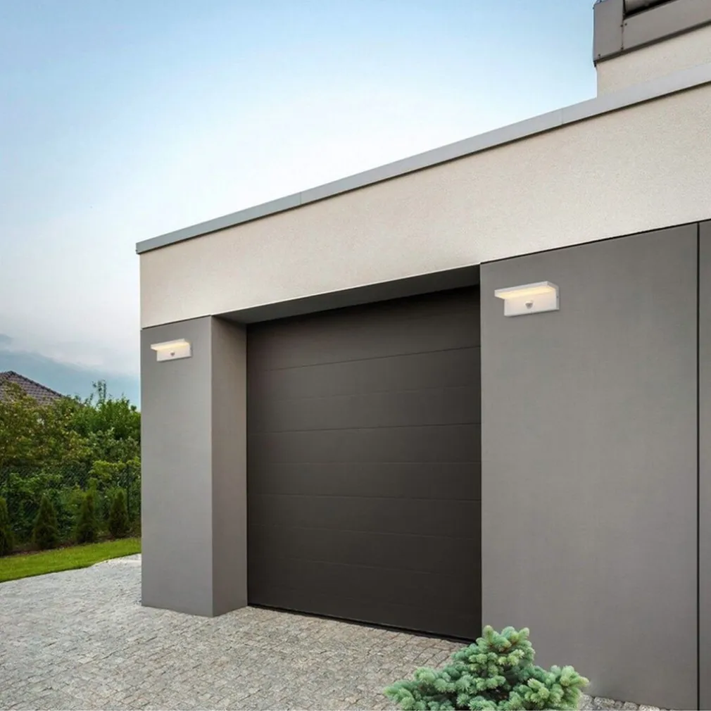 APPLIQUE PER ESTERNO 10 W CON SENSORE PIR DI MOVIMENTO TECNOLOGIA CCT IP54 SS-ESA-013C