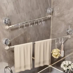 BASTONE TELESCOPICO REGOLABILE 76-135CM A VENTOSA DA PARETE CON GANCI ROTAZIONE A 180°