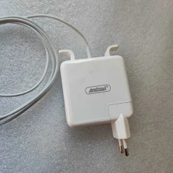 CARICABATTERIE ADATTATORE CARICATORE CELLULARE ALTA VELOCITÀ TYPE-T 60 W Q-KC01