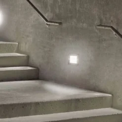 FARETTO INCASSO ESTERNO TERRAZZO LUCE SEGNAPASSO GIARDINO 9 LED IN METALLO 0,9W