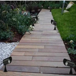 FARETTO LED 7W CON SNODO PICCHETTO STAFFA LAMPADA PER ESTERNO SEGNAPASSI IP65 110