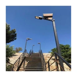 FARO LED CON PANNELLO SOLARE KIT STAFFA INCLUSO 100W A ENERGIA SOLARE SO-100W-LF