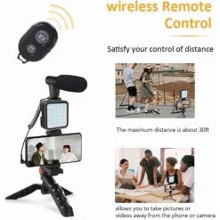 KIT VLOGGER PROFESSIONALE 4IN1 UNIVERSALE PER SMARTPHONE CON MICROFONO LUCE LED
