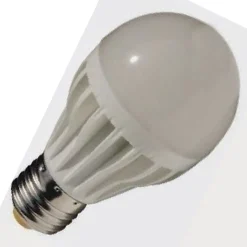 LAMPADINA A LED GLOBETTO SFERA CON ATTACCO GRANDE E27 DA 9W LUCE BIANCO FREDDO