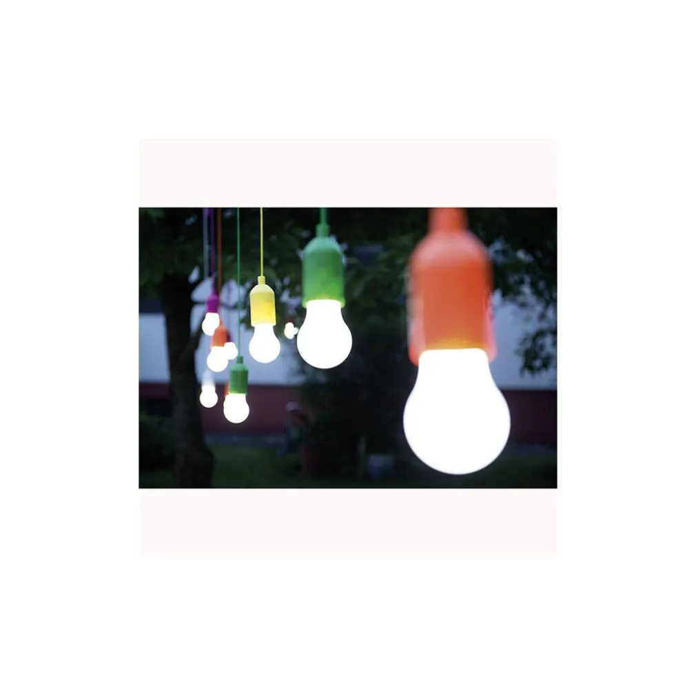 LAMPADINA LAMPADA LUCE A LED A BATTERIE PORTATILE ANTIURTO CON CORDA SENZA FILI