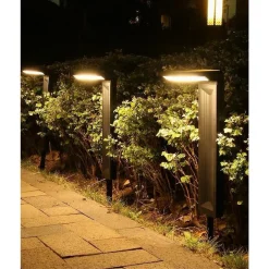 LAMPIONE CON PICCHETTO PANNELLO SOLARE SENSORE CREPUSCOLARE IMPERMEABILE YH0802