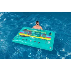 MATERASSINO GONFIABILE RETRO BEATS FASHION CASSETTA 174X117CM PORTAOGGETTI 43649