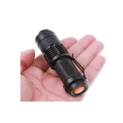 MINI TORCIA A LUCE BIANCA 500 W 800 LUMES RICARICABILE RESISTENTE CON GANCIO