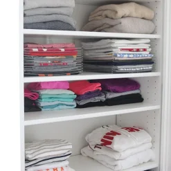 ORGANIZER PER MAGLIETTE SALVASPAZIO T-SHIRT PIEGHEVOLE CABINA ARMADIO CASSETTO