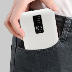 POWER BANK 20000mah CARICABATTERIE PORTATILE VELOCE CON 4 CAVI USB CARICA RAPIDA