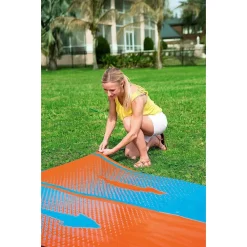 SCIVOLO DOPPIO ACQUASCIVOLO GIOCHI GIARDINO GONFIABILI CON SPRUZZI 488 CM 52328