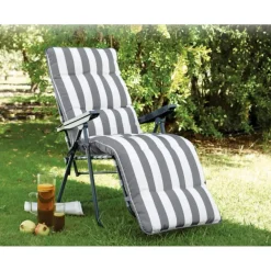 SEDIA A SDRAIO CON CUSCINO IMBOTTITO A RIGHE BIANCA GRIGIA 73X60X102 CM POLTRONA 512003