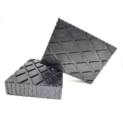 SET 2 PEZZI TAMPONI DI GOMMA PER PONTI SOLLEVATORI TAMPONE 16 X 12 X 3.5 CM