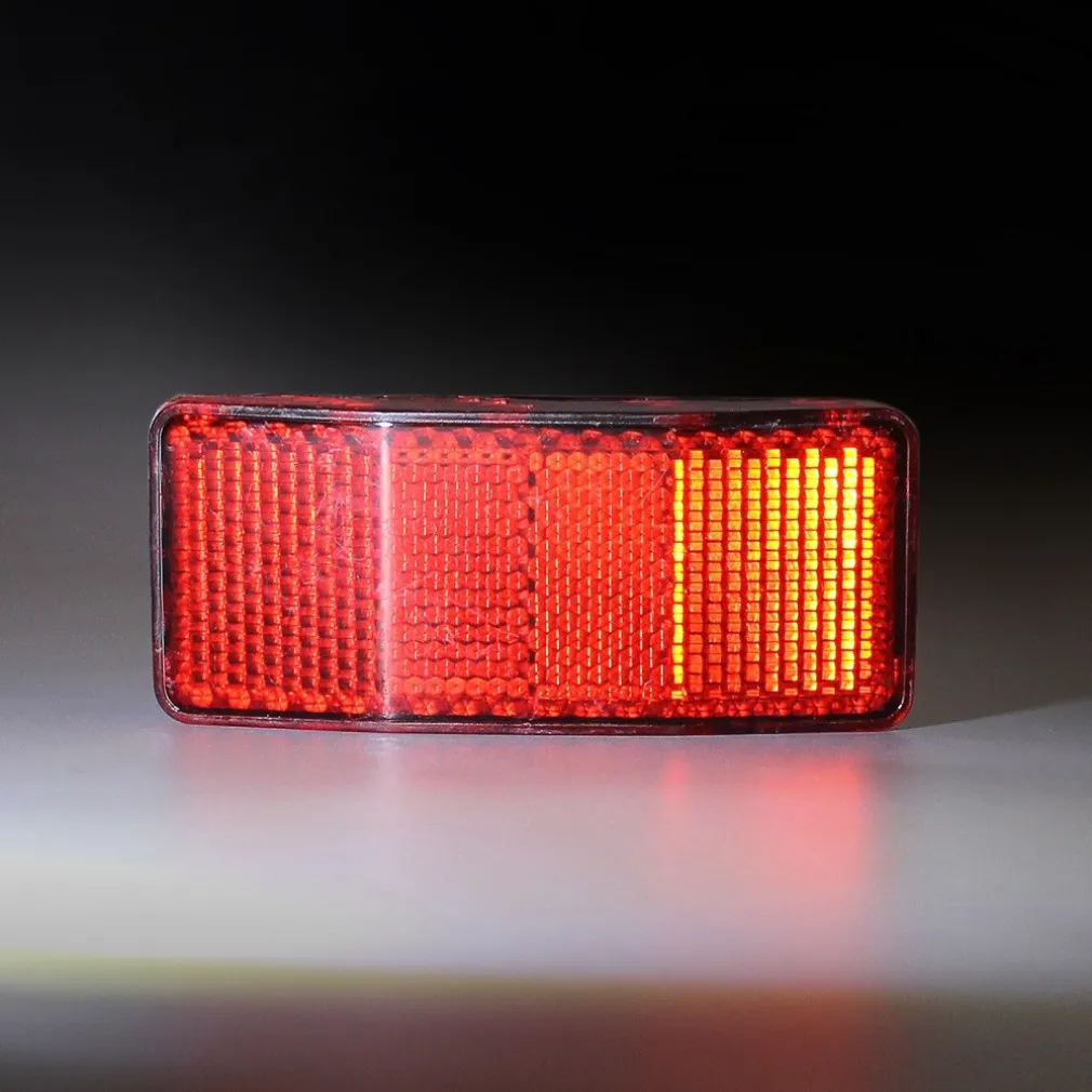 SET 2 RIFLETTORI CATARIFRANGENTI POSTERIORI BICI CON ATTACCO UNIVERSALE XC-1623