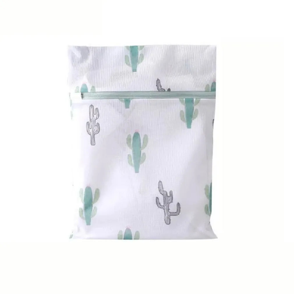 SET 2PZ SACCHETTO LAVAGGIO RETE CON CERNIERA BIANCHERIA 30X40CM A FANTASIA 58127