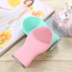 SPAZZOLA ULTRASONICA PER PULIZIA VISO FACCIA ESFOLIANTE MASSAGGIATORE ANTIETà