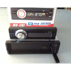 STEREO AUTO AUTORADIO AUX MP3 SLOT USB SD RADIO FM FRONTALINO ESTRAIBILE mod1202