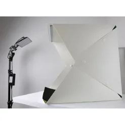 STUDIO SET FOTOGRAFICO PORTATILE GRANDE 30CM LIGHT BOX CON LUCI LED 2 SFONDI