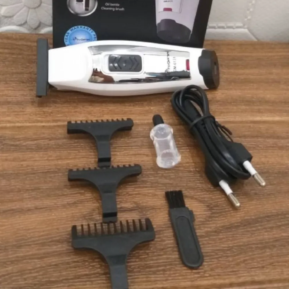 TAGLIA CAPELLI BARBA PROFESSIONALE A BATTERIA RICARICABILE GM-6131 ALTA QUALITÀ