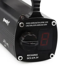 TORCIA SUBACQUEA SUB LED CREE XM-L2 IMPERMEABILE IPX-8 100 MT DISPLAY AUTONOMIA